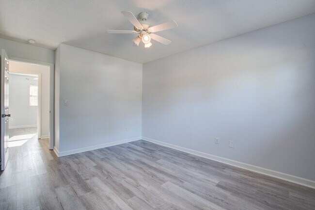 Building Photo - 1836 Mepkin Rd