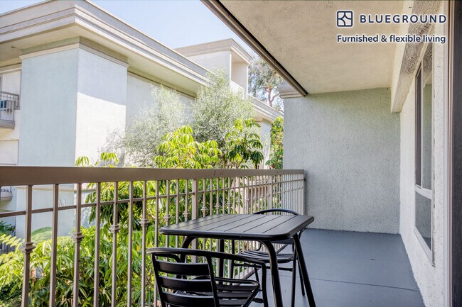 Building Photo - 4025 Via Marina