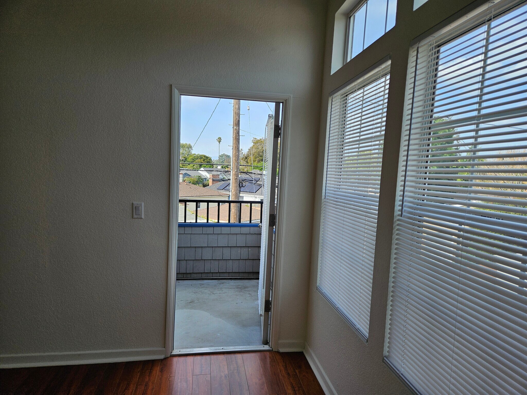 Balcony for Den / Dining space - 11829 Gateway Blvd