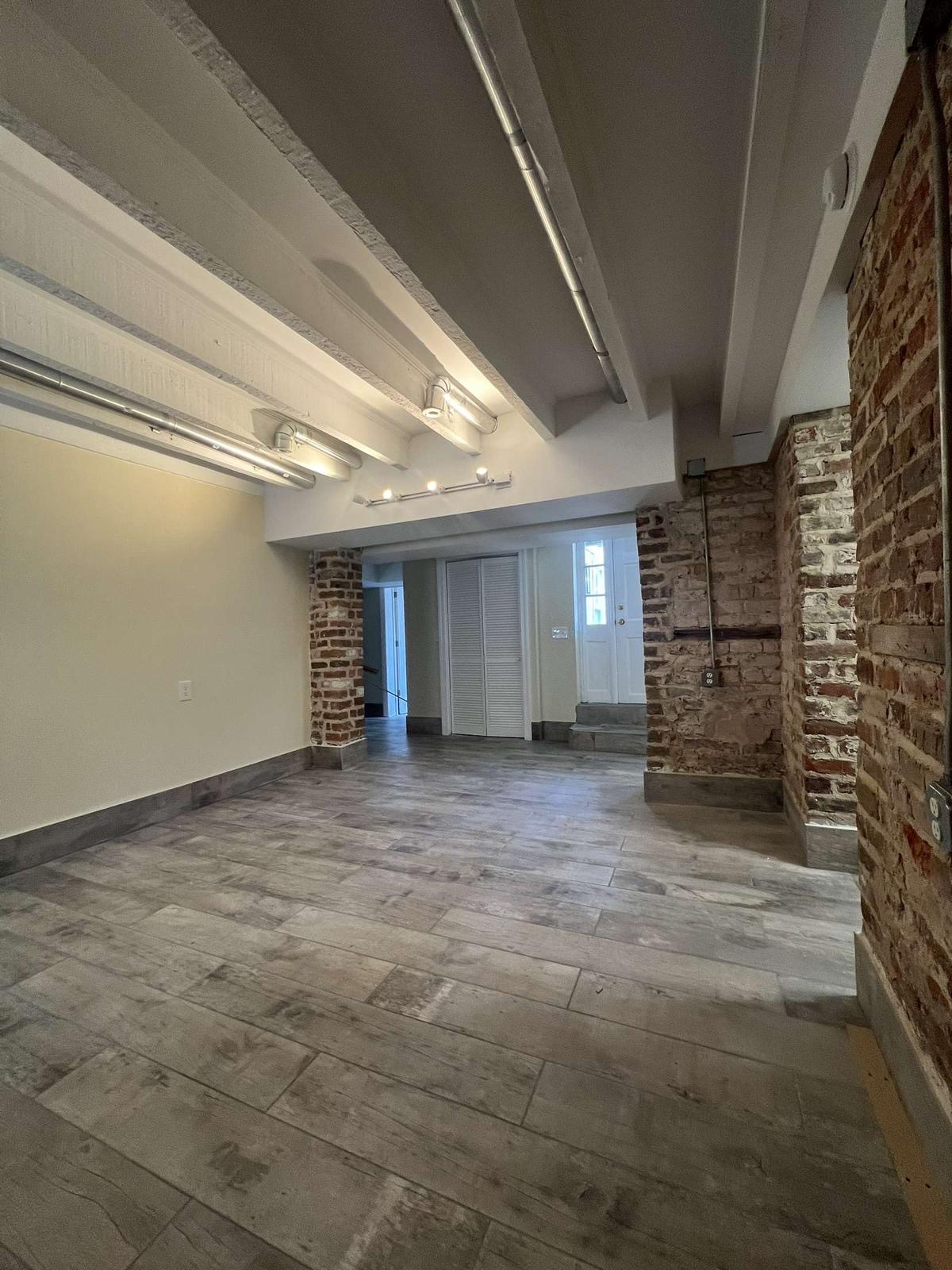 Building Photo - 185 Rutledge Ave