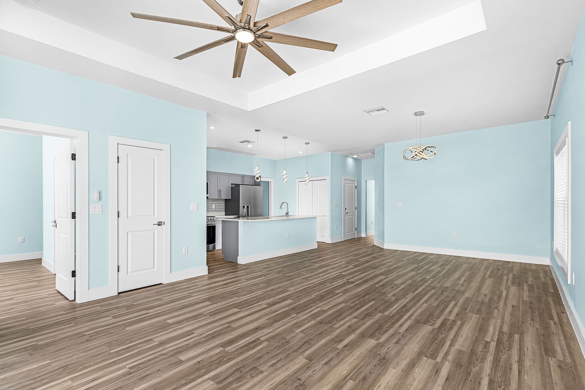 Building Photo - 7244 David Blvd