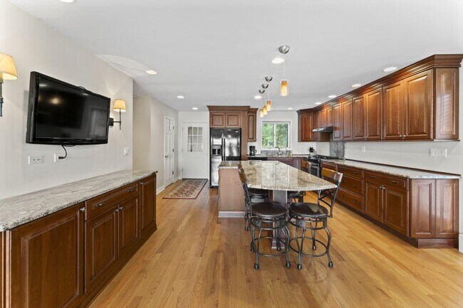 Building Photo - 25678 W Long Beach Dr