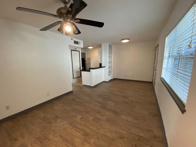Building Photo - 4306 Avenue A