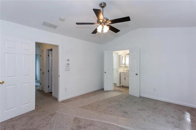 Building Photo - 3967 Howell Park Rd