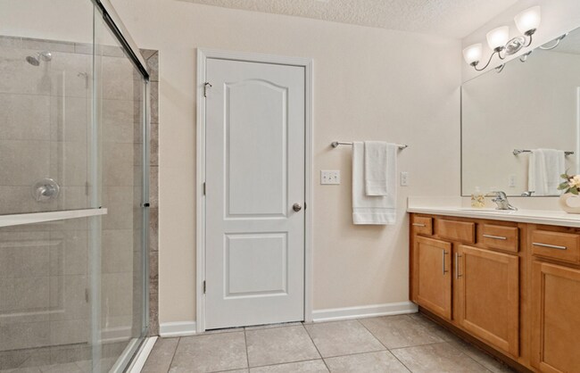 Building Photo - RENT REDUCED, Cedarbrook Community, Gorgeous Home