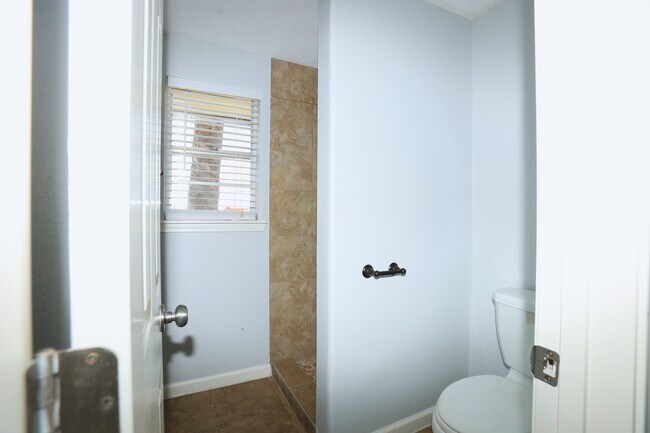 Building Photo - 24 Kingfish Ln