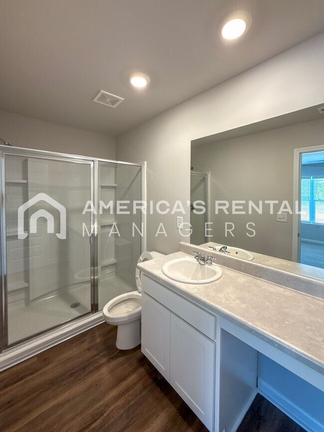 Building Photo - Home in Lincoln, AL for Rent! Available to View Now!