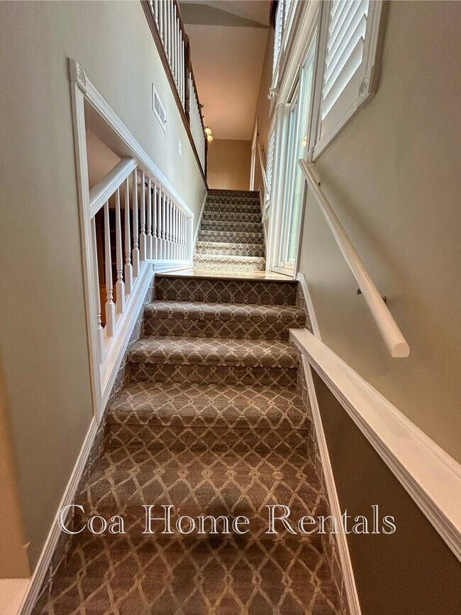 Building Photo - Beautiful Andover Property