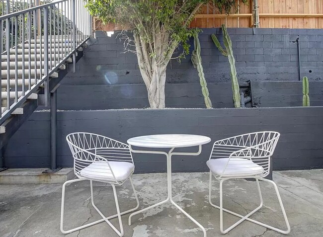 Patio - 1511 Rendall Pl