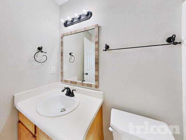 Building Photo - 1502 Osprey Way