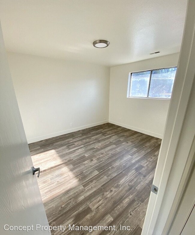 Building Photo - 2295 S 200 E