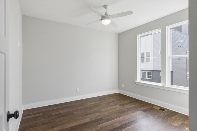 Building Photo - 312 Becanni Ln