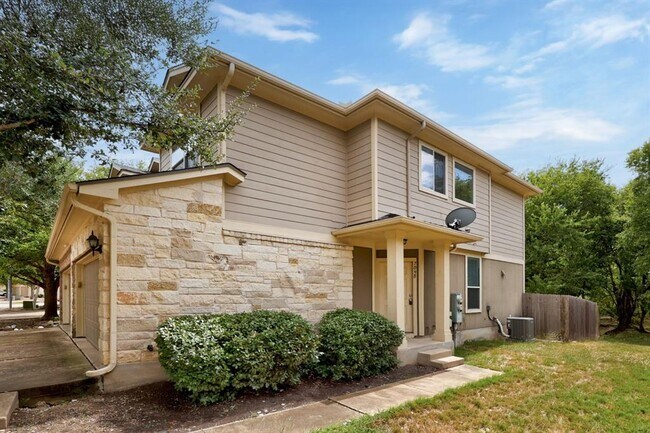Building Photo - 709B Jane Austen Trail