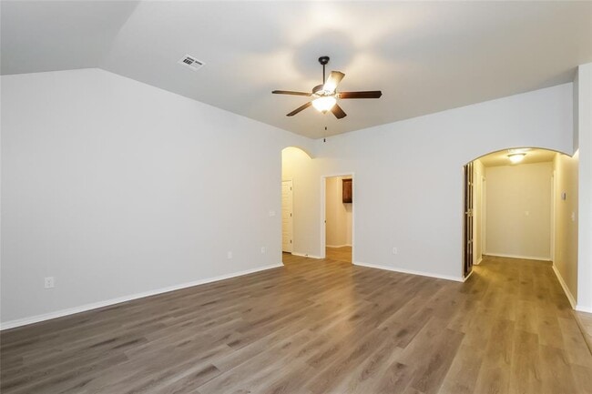 Building Photo - 1338 Selborne Pl