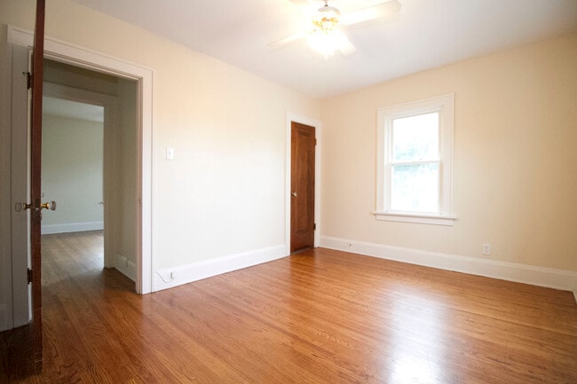 Building Photo - 2151 W Sylvania Ave