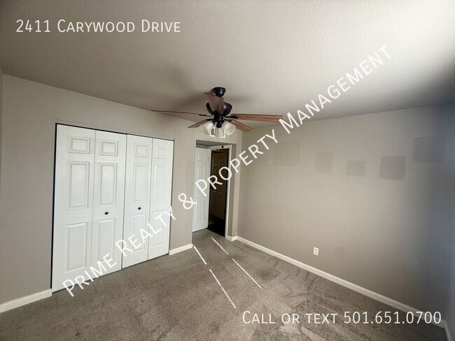 Building Photo - 2411 Carywood Dr