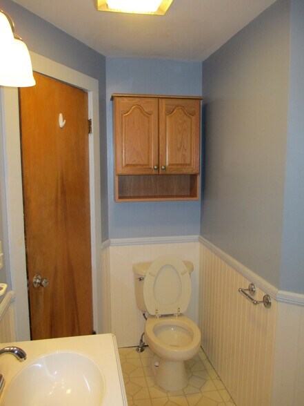 Batroom - 235 Pleasant St