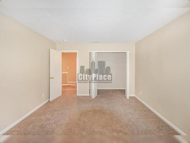 Building Photo - 4324 Blue Spruce Ct