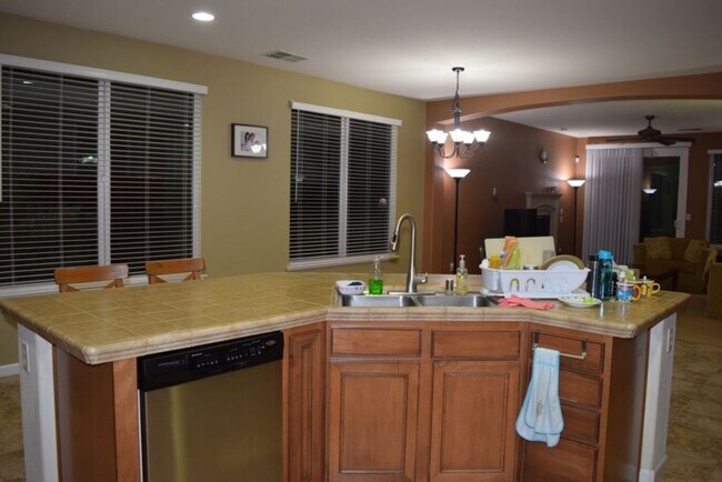 Building Photo - 1470 Alberton Cir