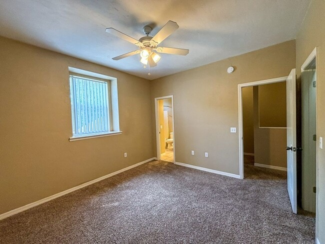 Building Photo - The Gables #29 - Pet Friendly!