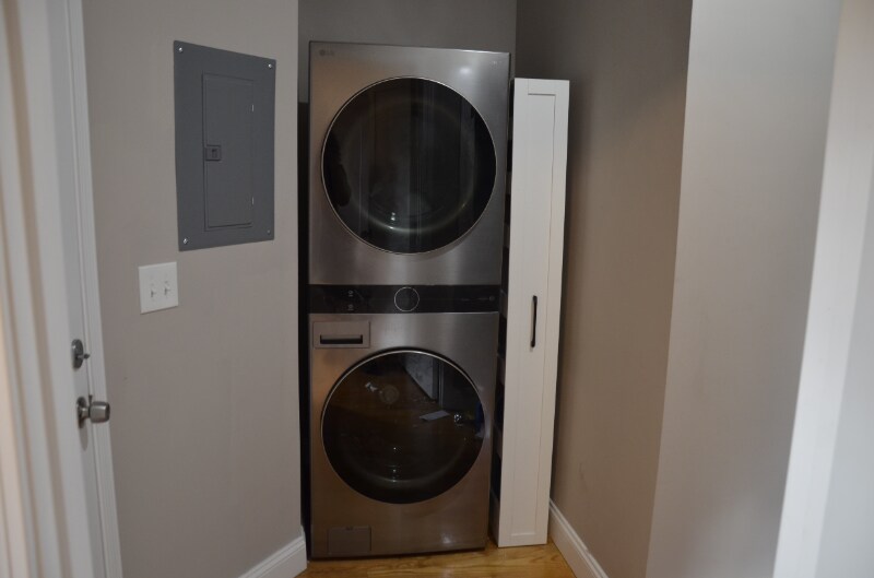 Building Photo - 51 Windsor St