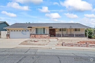 Building Photo - 307 Boulder Dr
