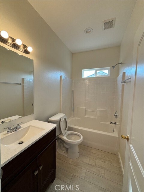 Building Photo - 332 Faith Cir