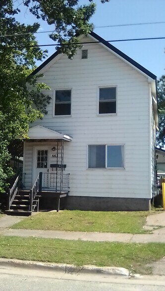 Building Photo - 663 court st
