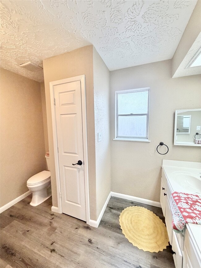 Building Photo - 13330 Cologne Dr