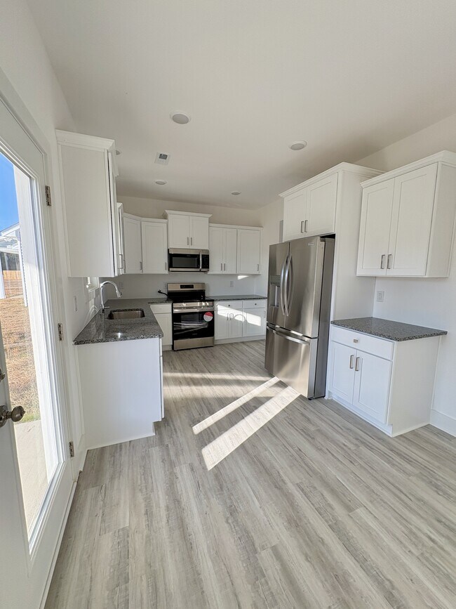 Building Photo - 131 Bourbon St