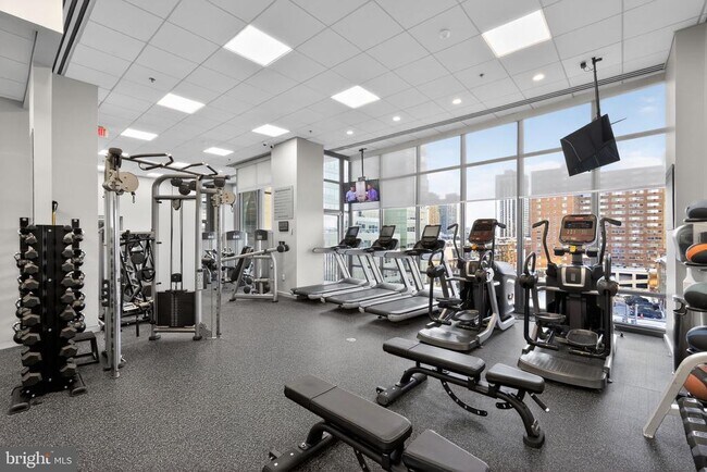 Building Photo - 2101 Market St