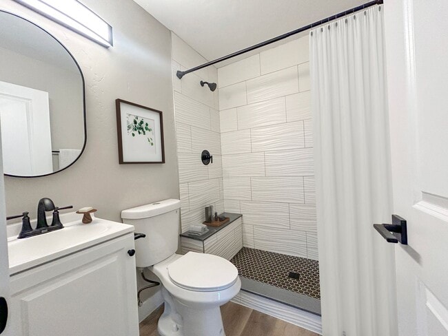 Interior Photo - The Waverly Cottages