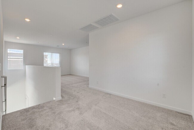 Building Photo - NEW NEXT GEN 4 Bedroom, 2 Story Home in CADENCE!