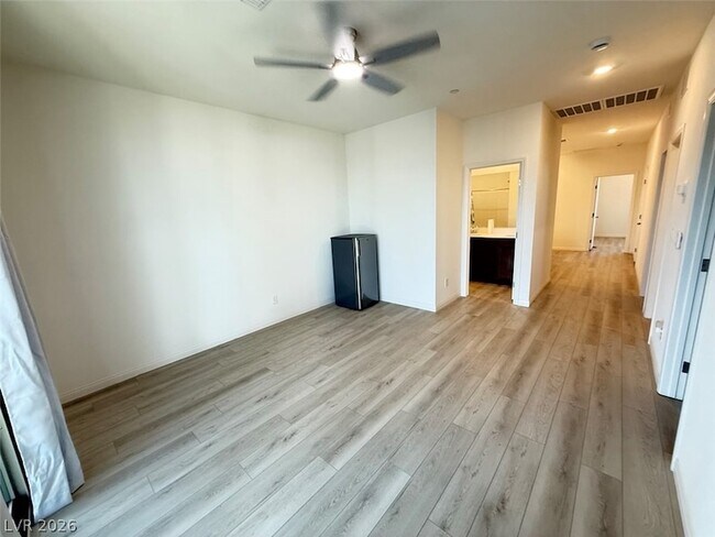 Building Photo - 12434 Madison Pk Pl