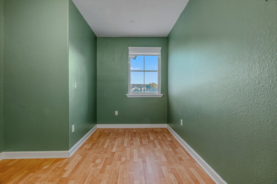 Building Photo - 5460 NW 107th Ave