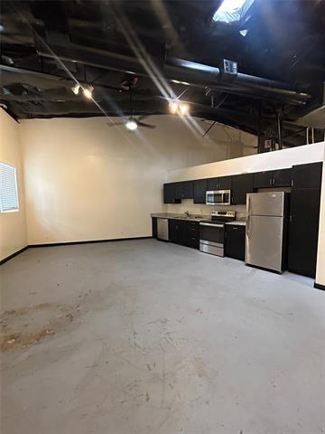 Building Photo - 2007 S Ervay St