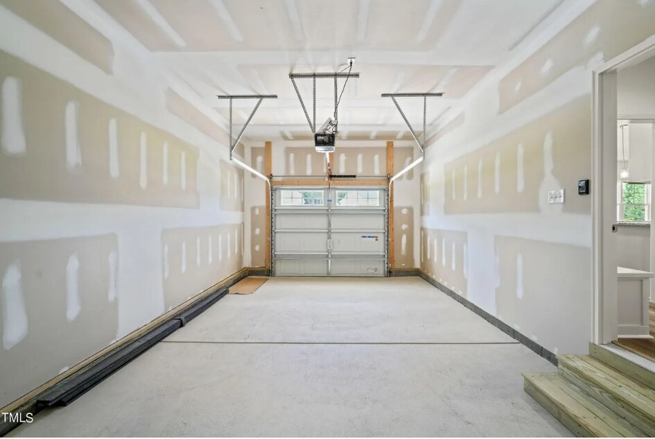 Building Photo - 148 Harmony Trl