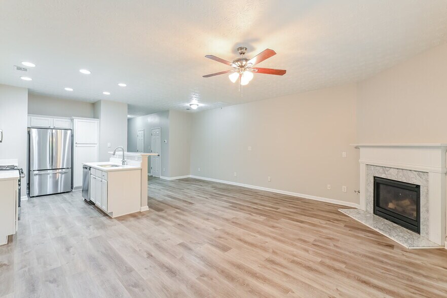 Building Photo - 770 Brookside Parc Ln