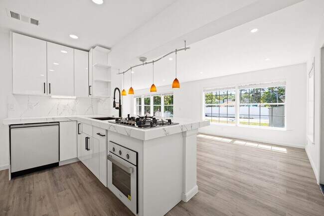 Building Photo - 1516 Jefferson St