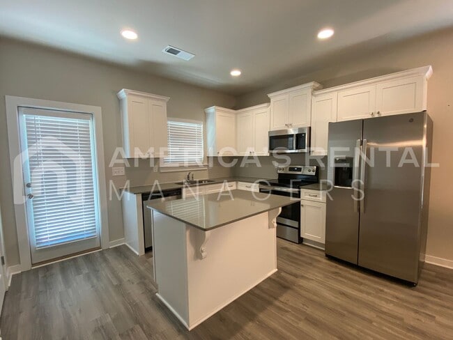 Building Photo - 1225 Brookhaven Dr