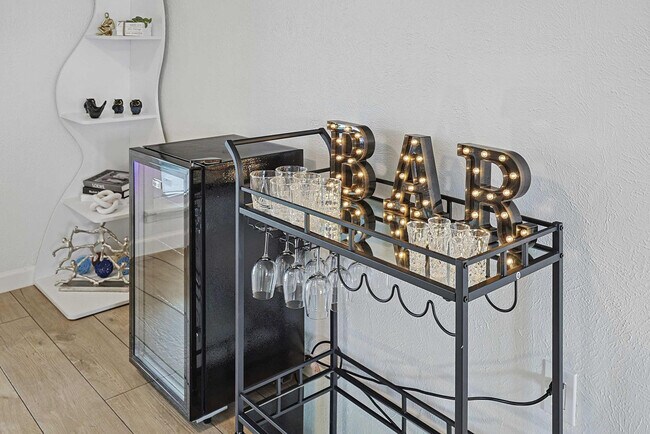 Building Photo - 5632 Terry St