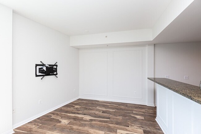 Building Photo - ***2 BED 2 BATH CONDO***PET-FRIENDLY***ASS...