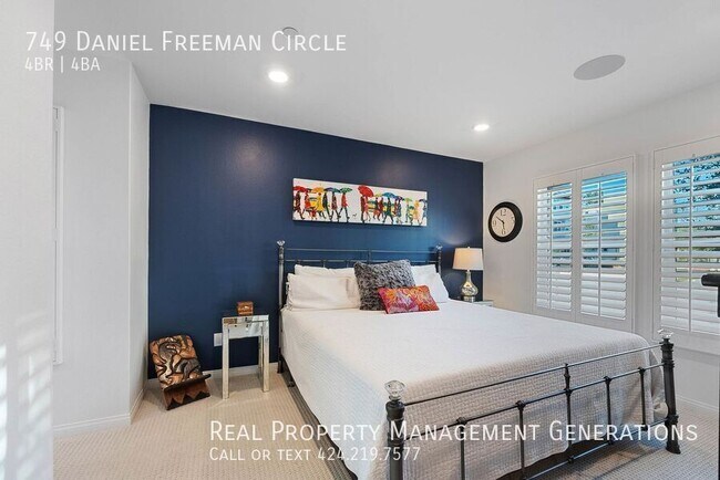 Building Photo - 749 Daniel Freeman Cir