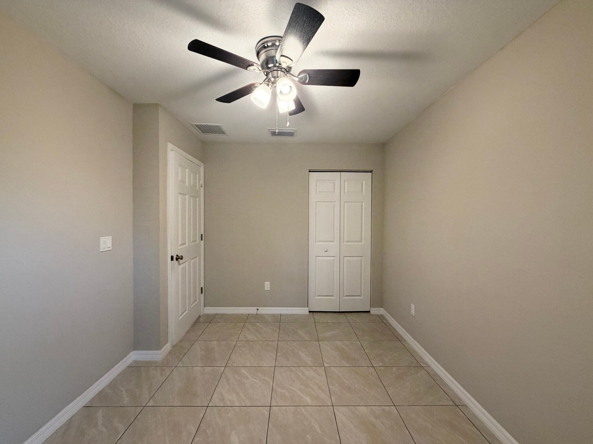 Building Photo - 7 Juniper Pass Way