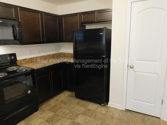 Building Photo - 1405 Asher Downs Dr