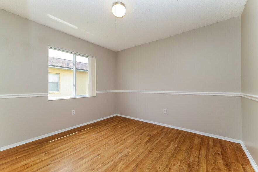 Building Photo - 1209 Flexford St