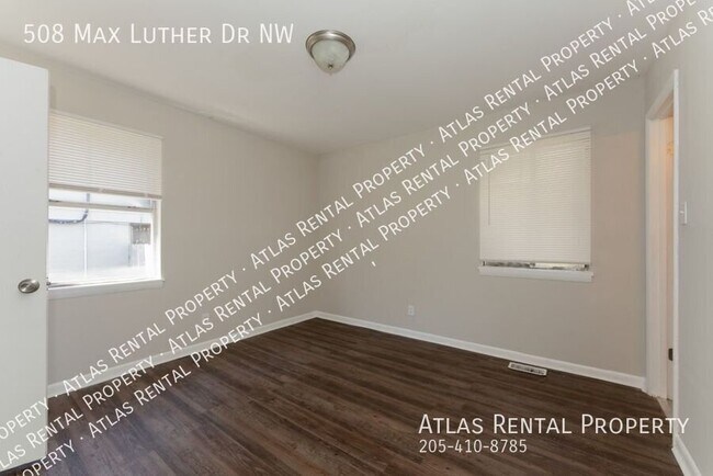 Building Photo - 508 Max Luther Dr NW