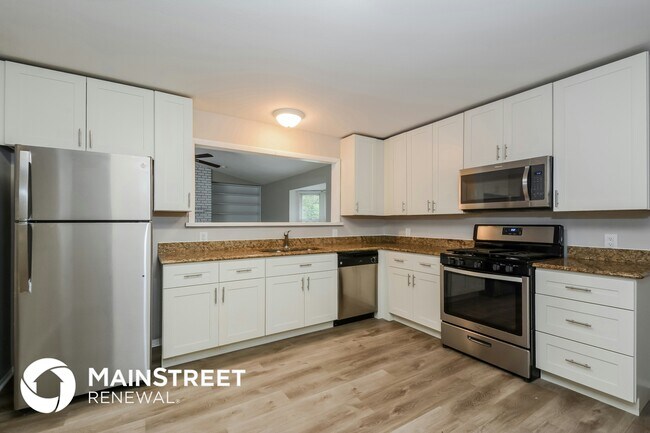 Building Photo - 2941 Wintergreen Dr