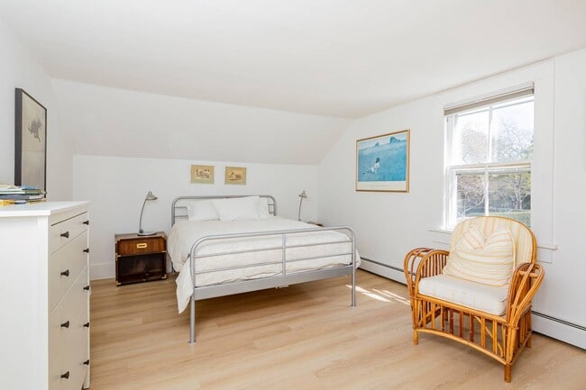 Building Photo - 109 Toylsome Ln