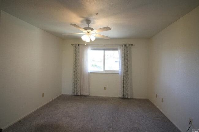 Building Photo - 132 Bryce Way